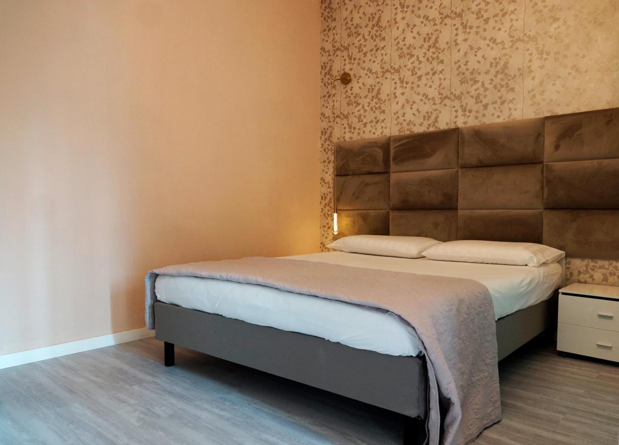 Casa Rosmini Rooms, Dolomia Best Home Trento Bagian luar foto