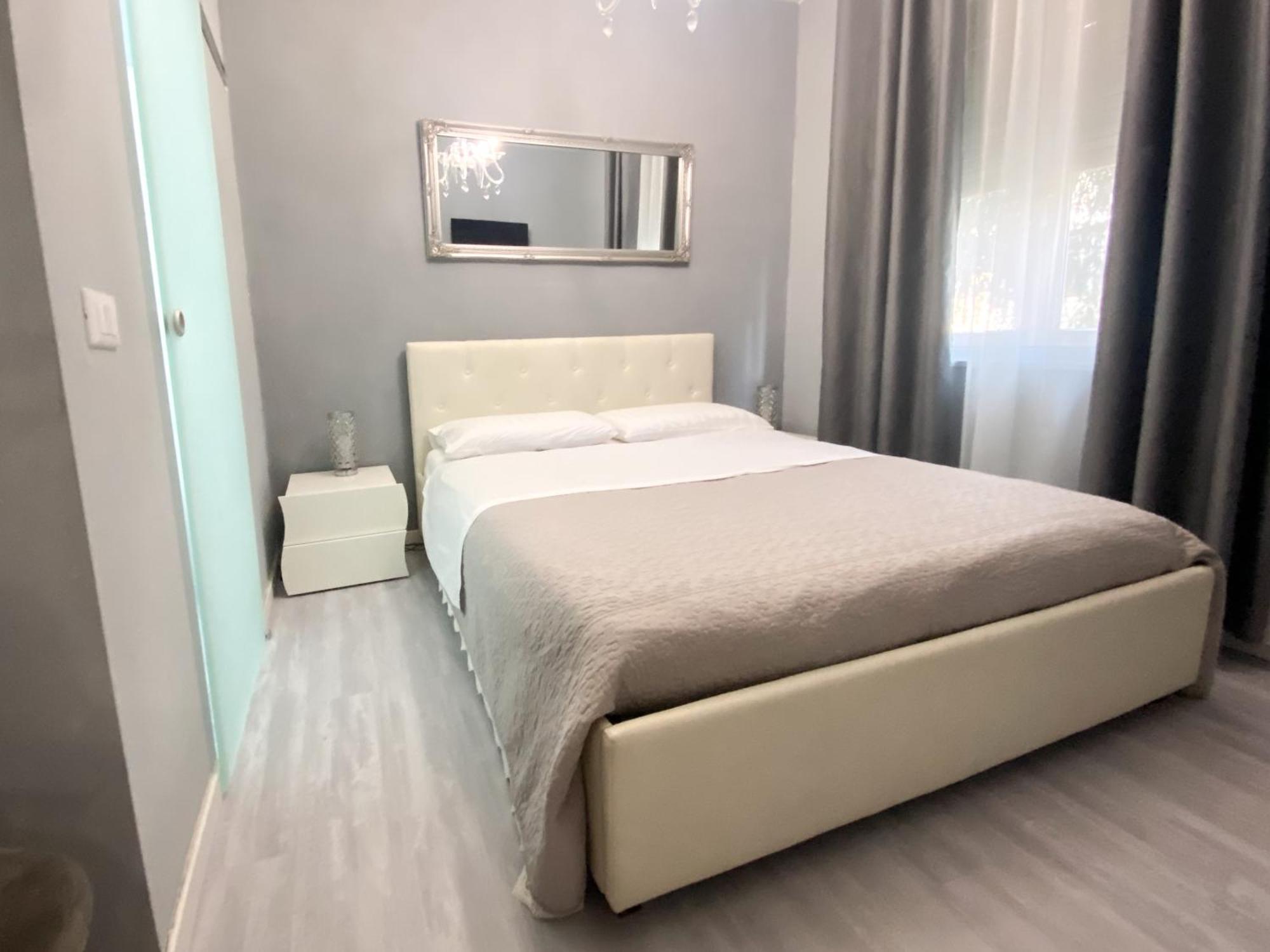 Casa Rosmini Rooms, Dolomia Best Home Trento Bagian luar foto