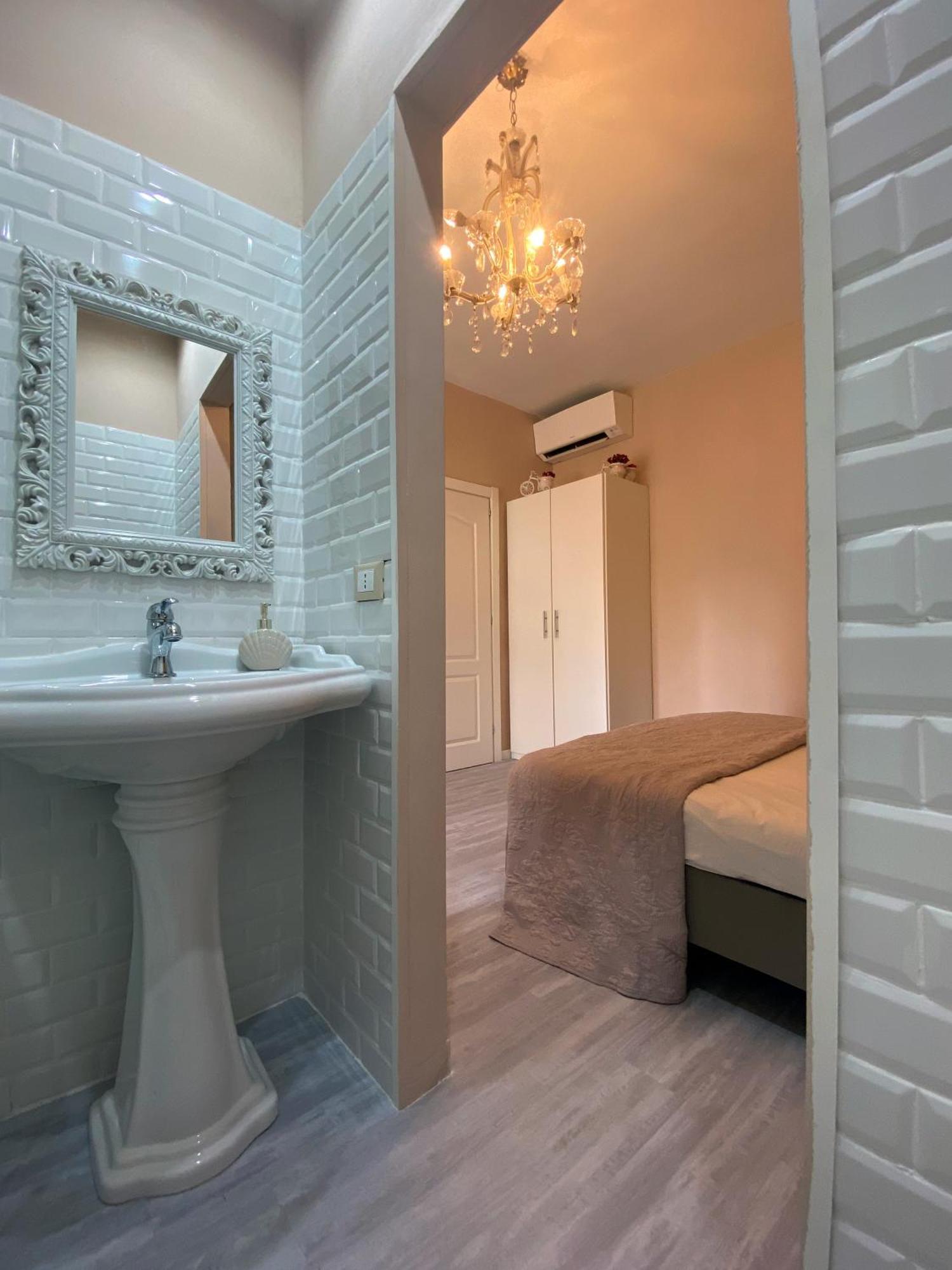 Casa Rosmini Rooms, Dolomia Best Home Trento Bagian luar foto